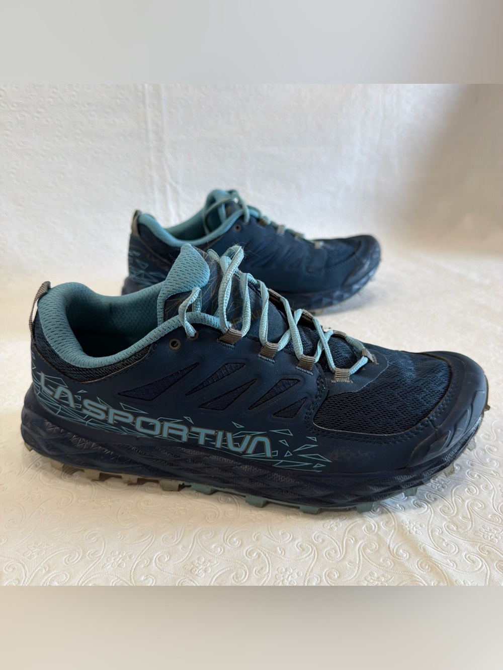 La Sportiva Lycan II Trail Mountain Running Shoes Womens Size 9.5 Opal Pacific